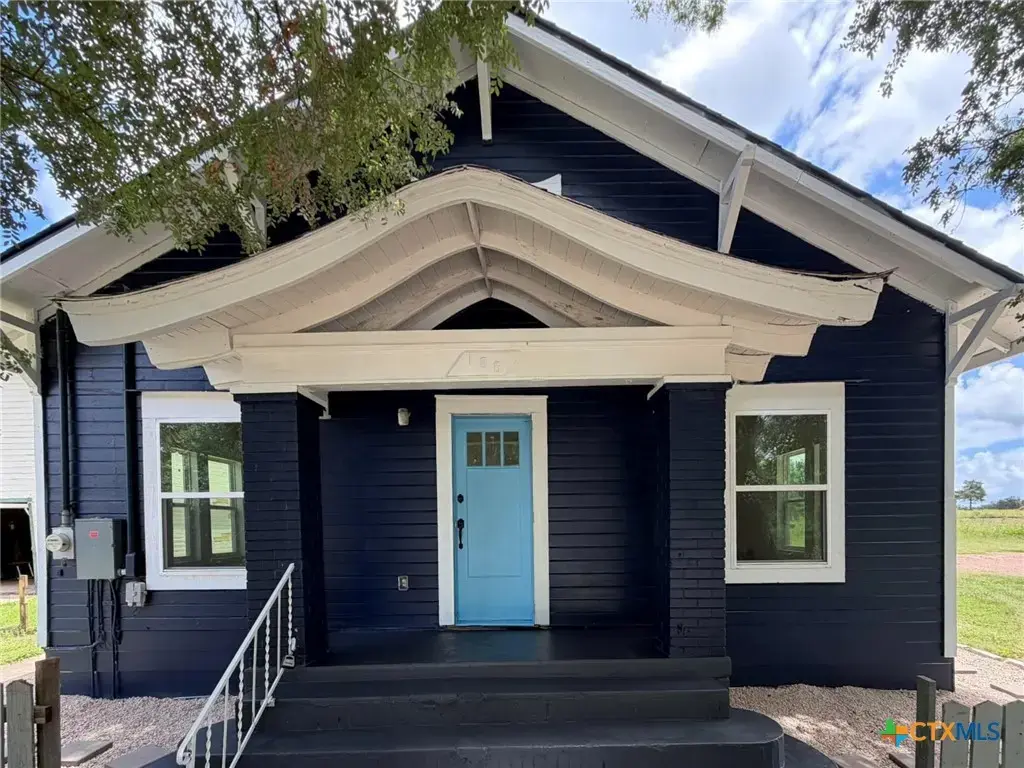 106 N Pear Street, Rockdale
