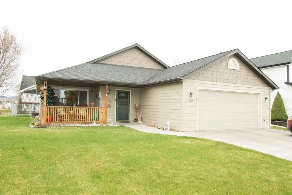 160 Meadow Drive, Hamilton