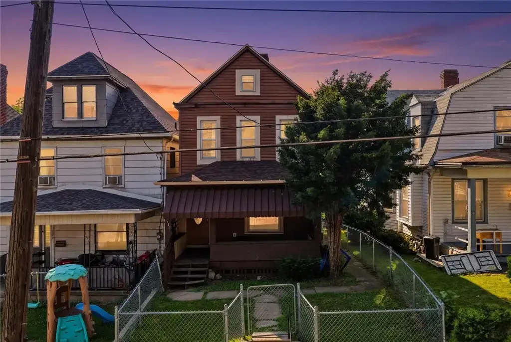 157 Freeport Road , New Kensington