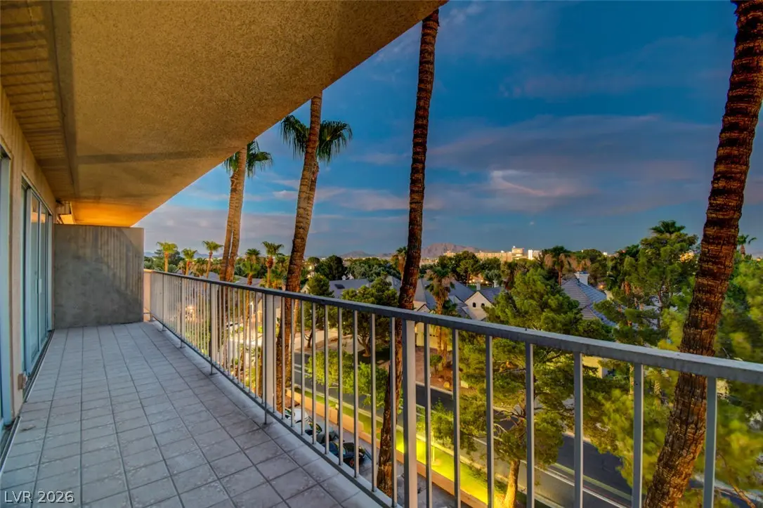 3111 Bel Air Drive 5h, Las Vegas
