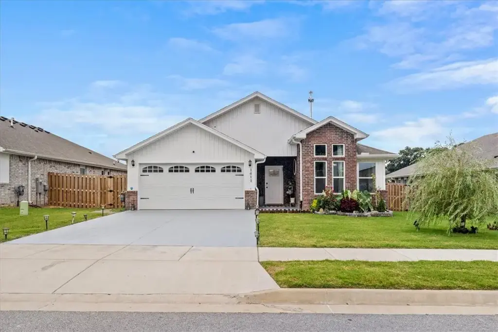 1411 Ari Avenue, Centerton