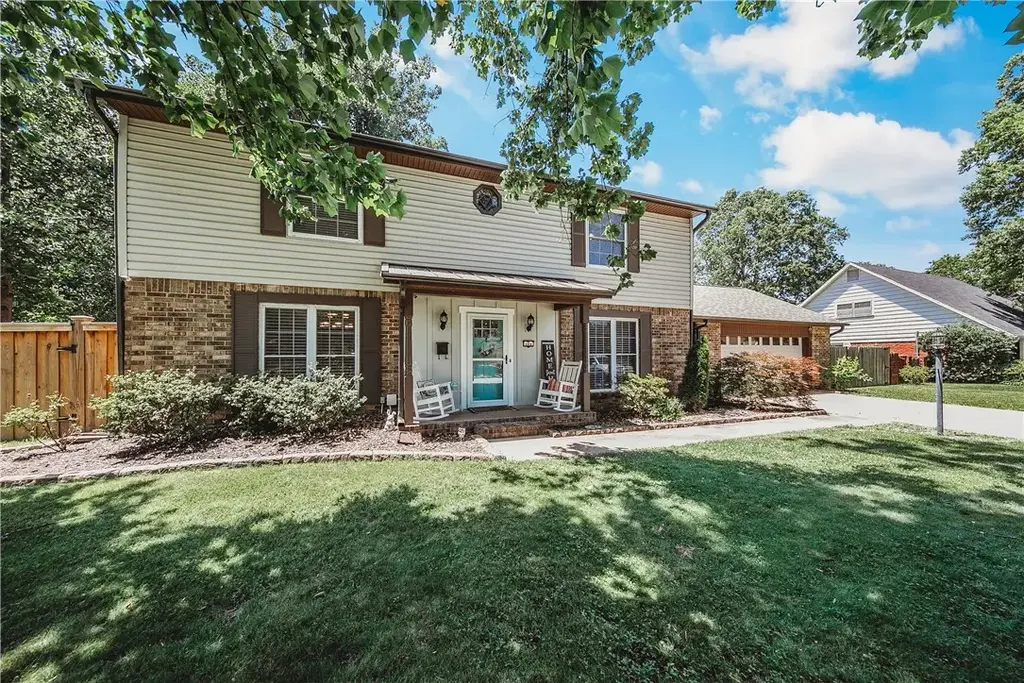 808 Holiman Street, Springdale