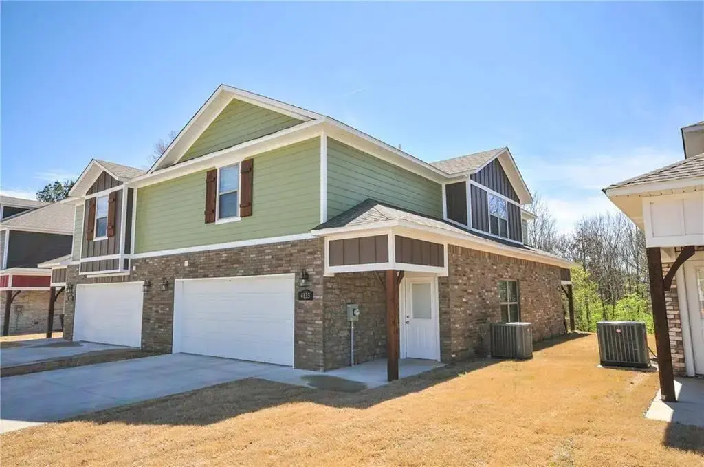 4133 W Santa Maria Lane, Fayetteville
