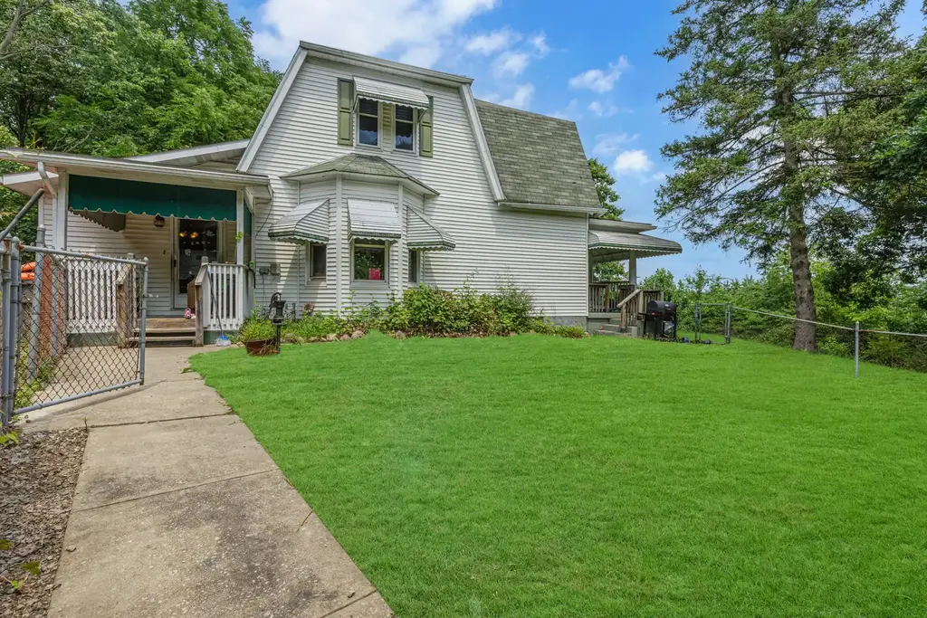 1300 9th Street, Big Beaver