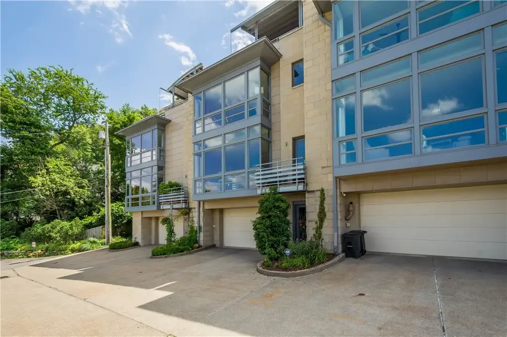 18 Windom Hill Place, Mt Washington