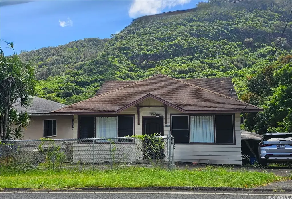 2888 Kalihi Street, Honolulu