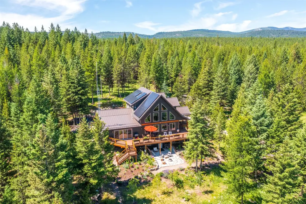 10830 Lost Prairie Road, Marion