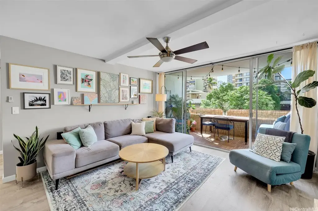 (unit #401) 430 Kaiolu Street, Honolulu