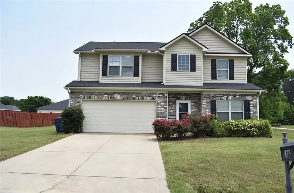 499 Lee Rd 2126, Salem