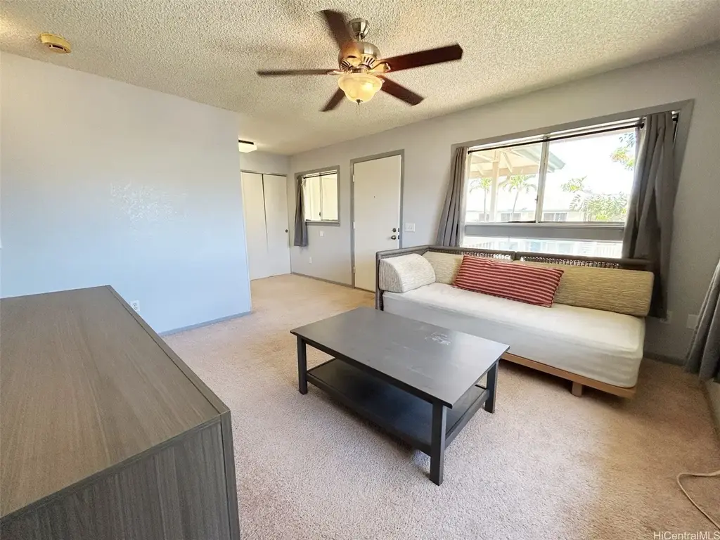 91-1063 Oaniani Street # 3f, Kapolei