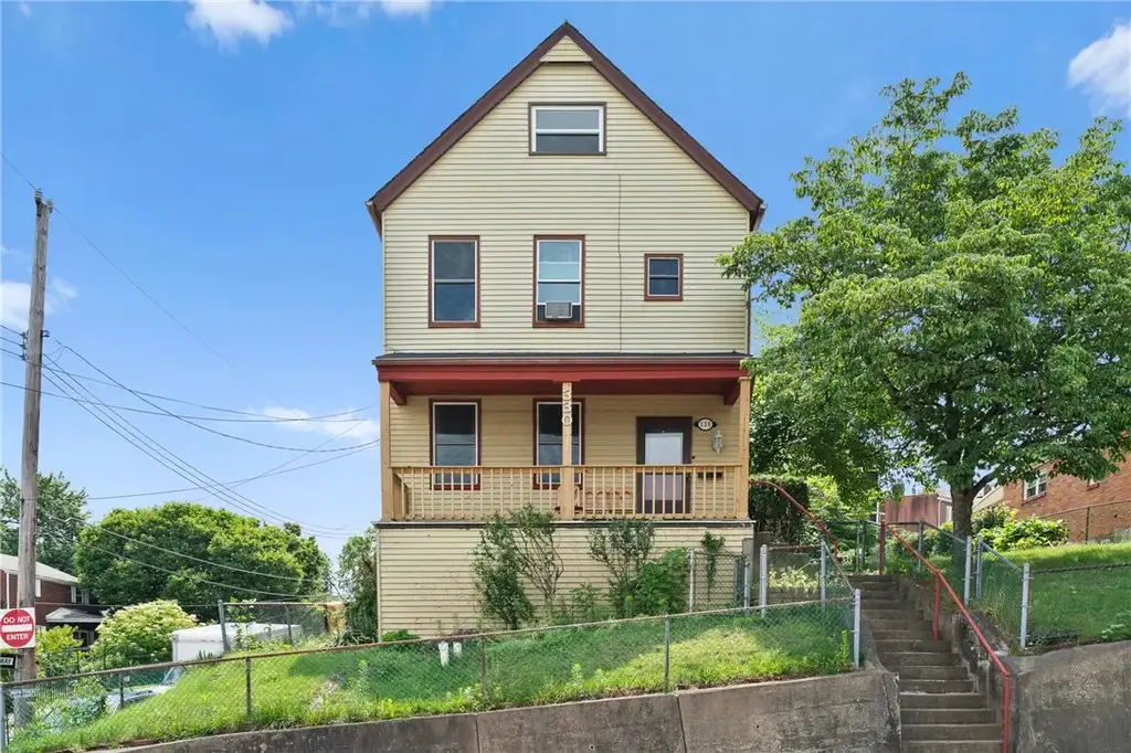 330 Kaercher Street , Greenfield