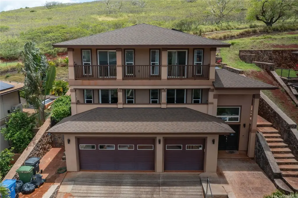 92-1230 Pueonani Street, Kapolei