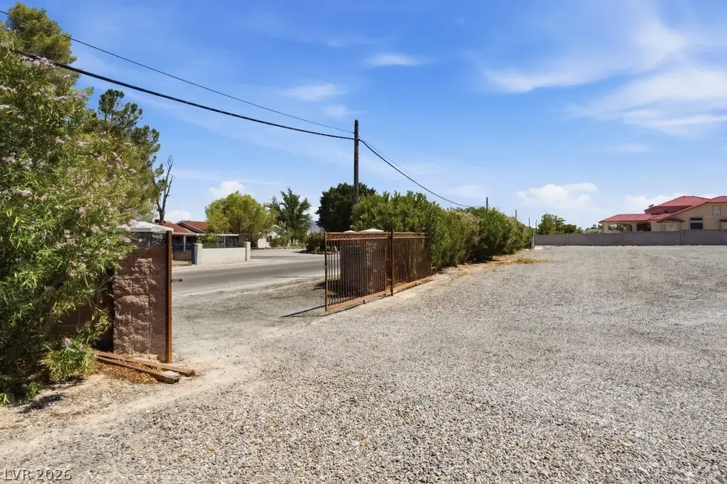 7987 E Placid Street, Las Vegas