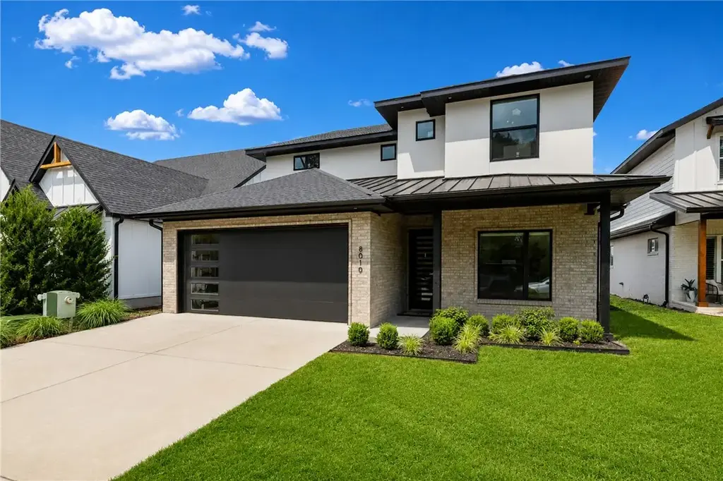 8010 W Kettering Court, Rogers