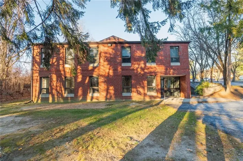 875 Centerville Cir # 15, Warwick