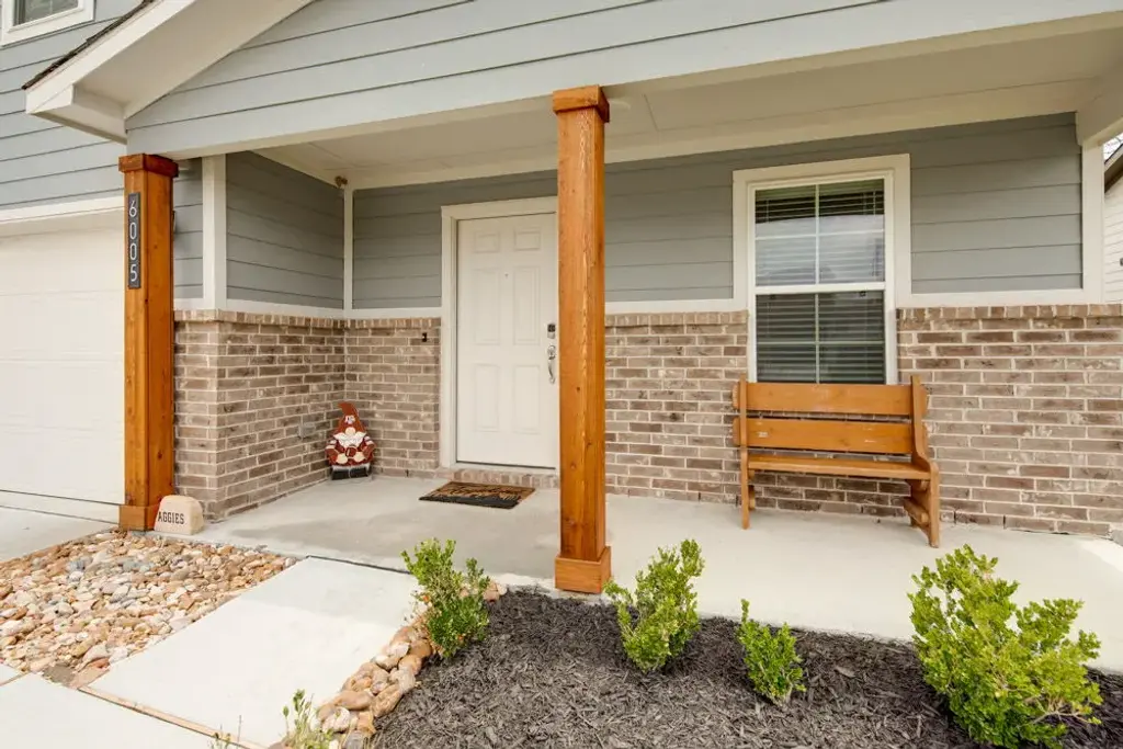 6005 Eagle Ridge, Bryan