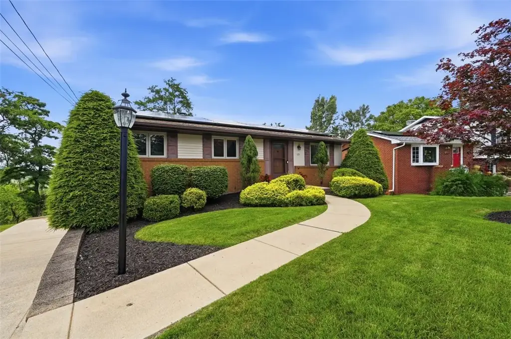 125 Eakin Avenue , Ross