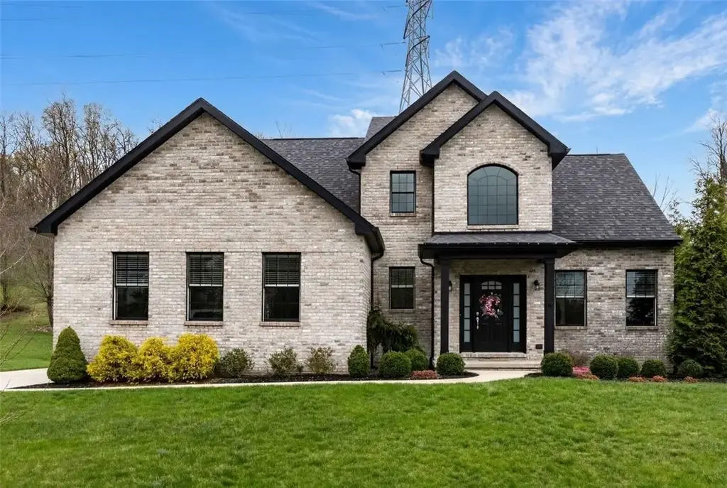 2547 Forest Brook Drive , Upper St Clair