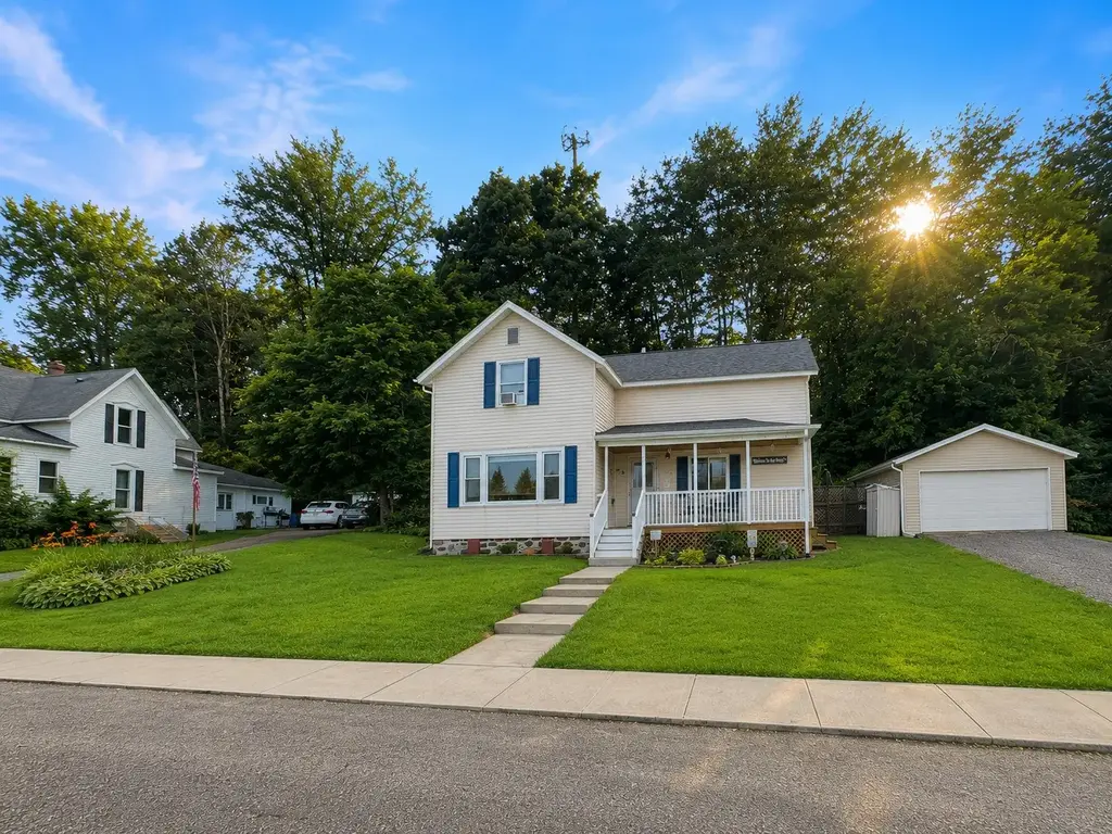 230 Huron Street, Fairchild