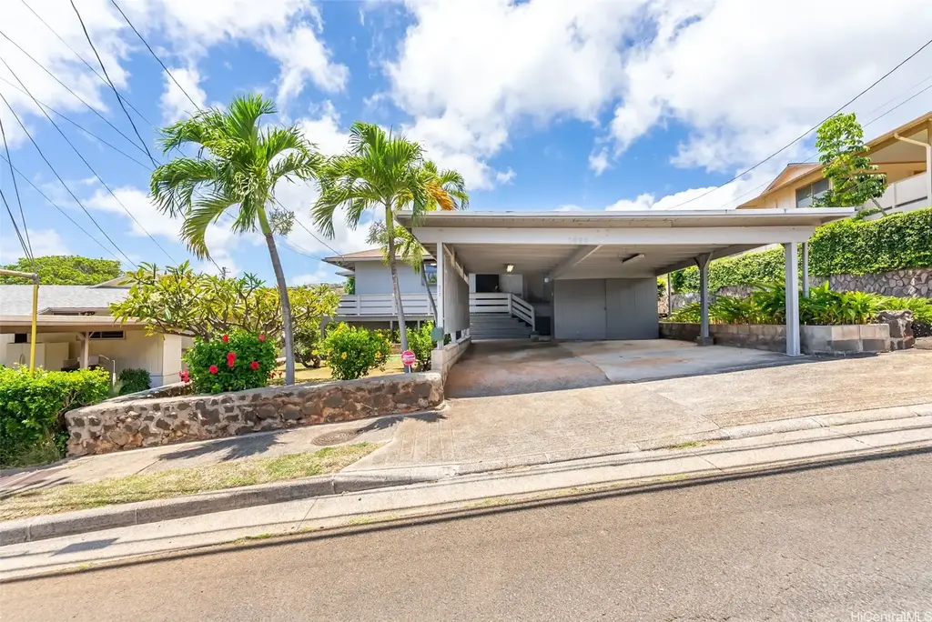 1568 Halekoa Drive, Honolulu