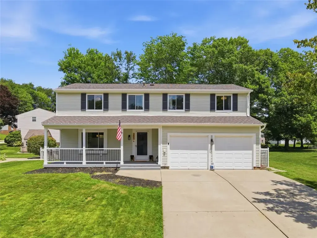 203 Lochinver Drive , Moon/Crescent