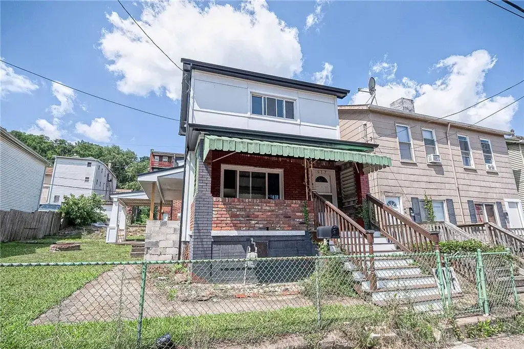 917 Robinson Street , McKees Rocks