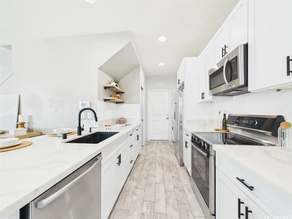 91-1001 Keaunui Drive # 417, Ewa Beach