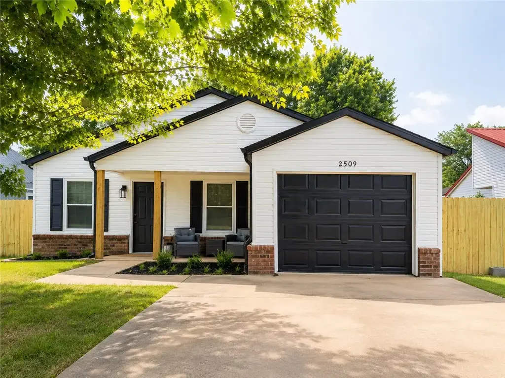 2509 Se 4th Street, Bentonville