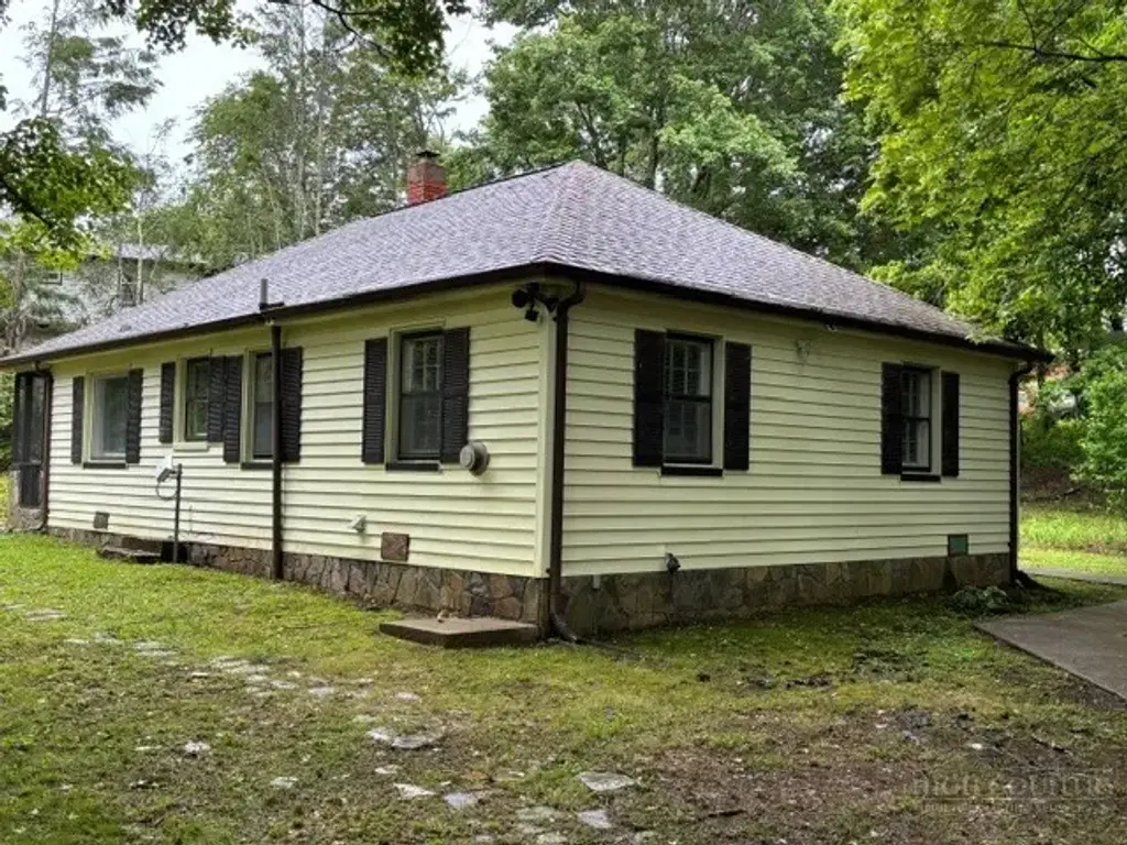 2259 Spanish Oak Road, Newland