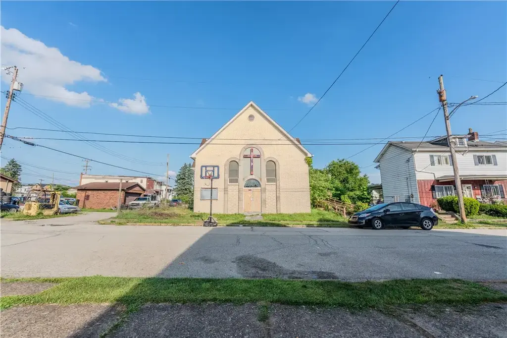112 13th Street , Jeannette