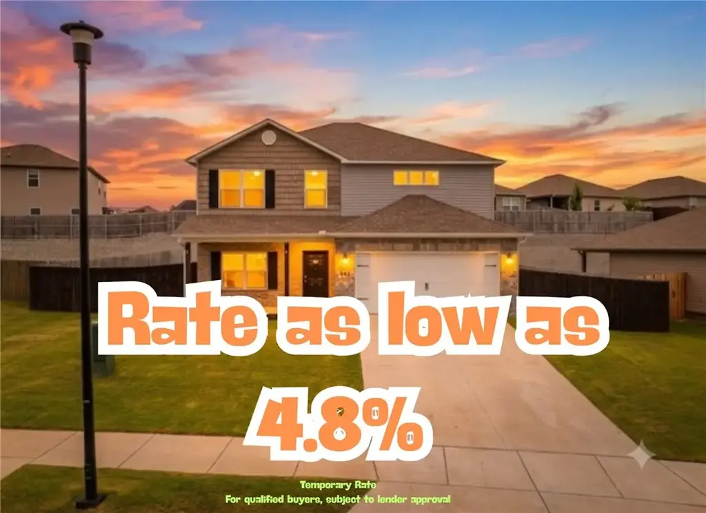 541 Woodcreek Loop, Lowell