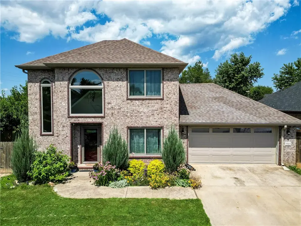 1905 Countryside Lane, Rogers