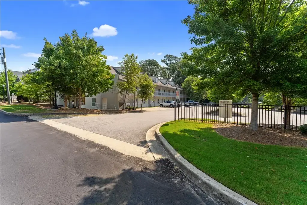 149 S Debardeleben St 103, Auburn