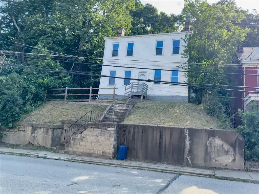 2844 California Avenue , Brighton Heights