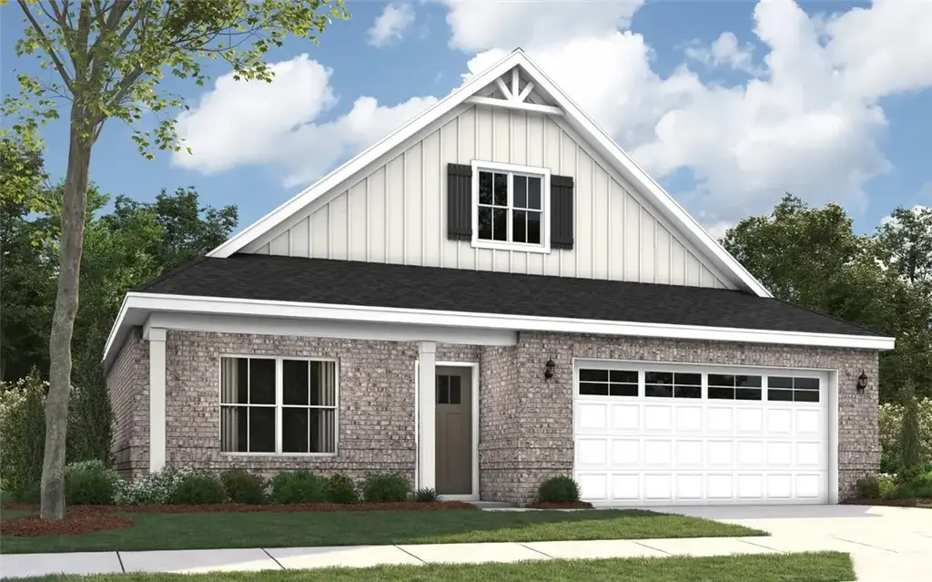 2304 Lake Shadow Ln, Opelika