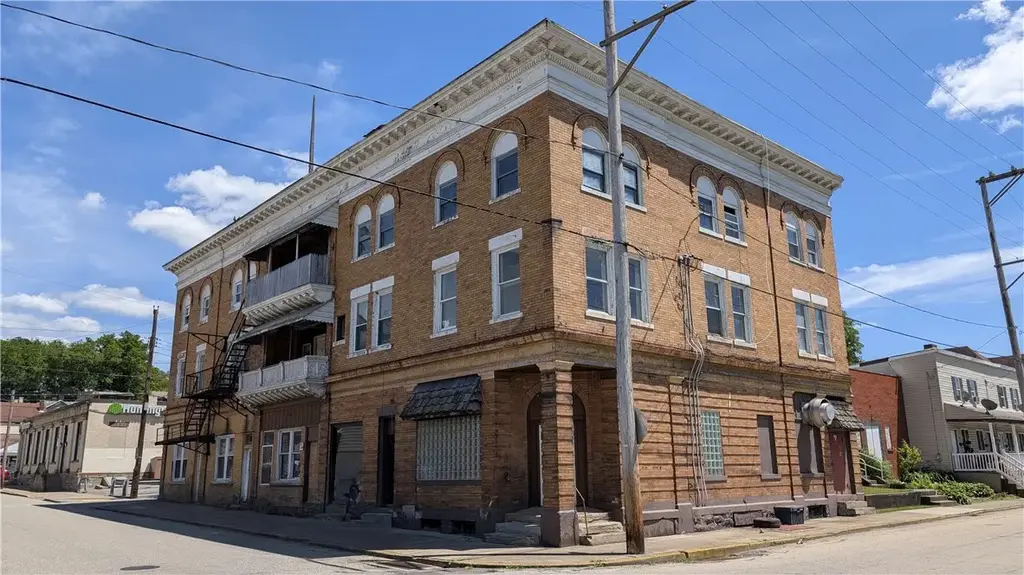 601 Allegheny Avenue , Glassport