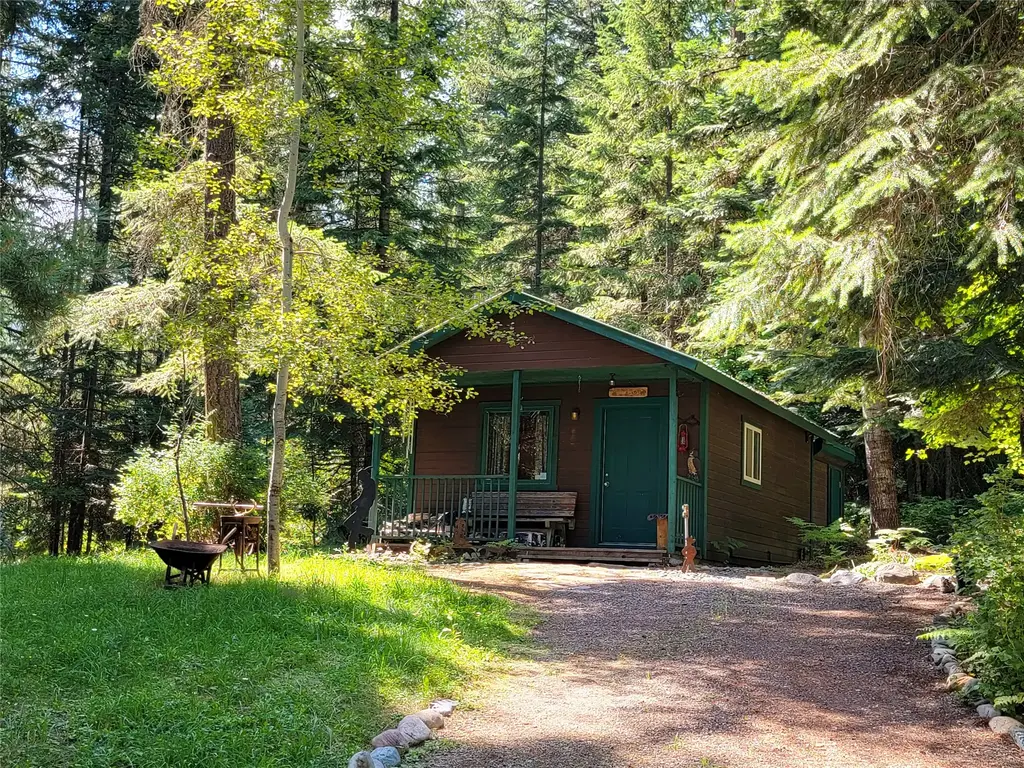 402 Whitepine Creek Road, Trout Creek
