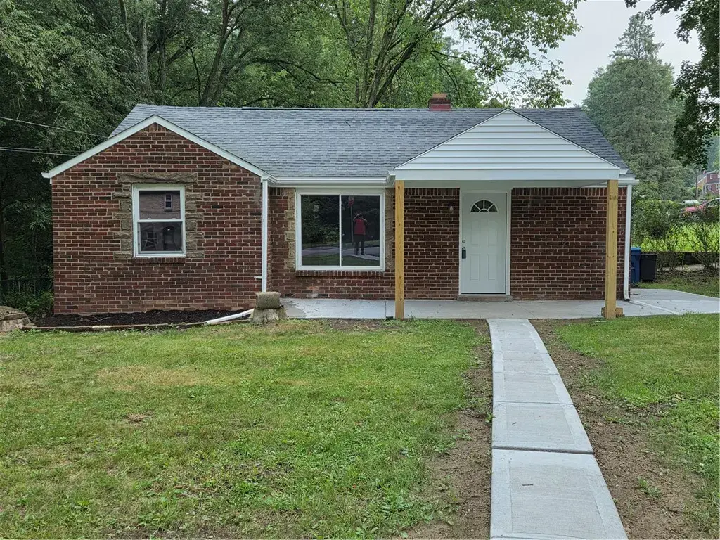 745 Macfarlane Drive , Penn Hills