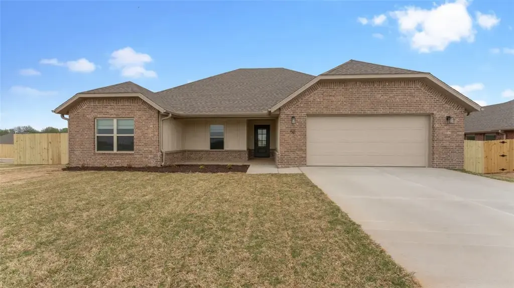 50 N Banner Avenue, Farmington