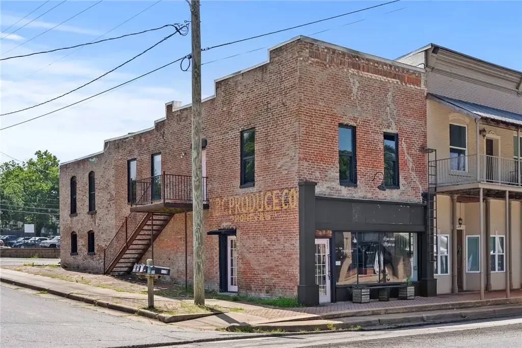 223 N Wright Street, Siloam Springs