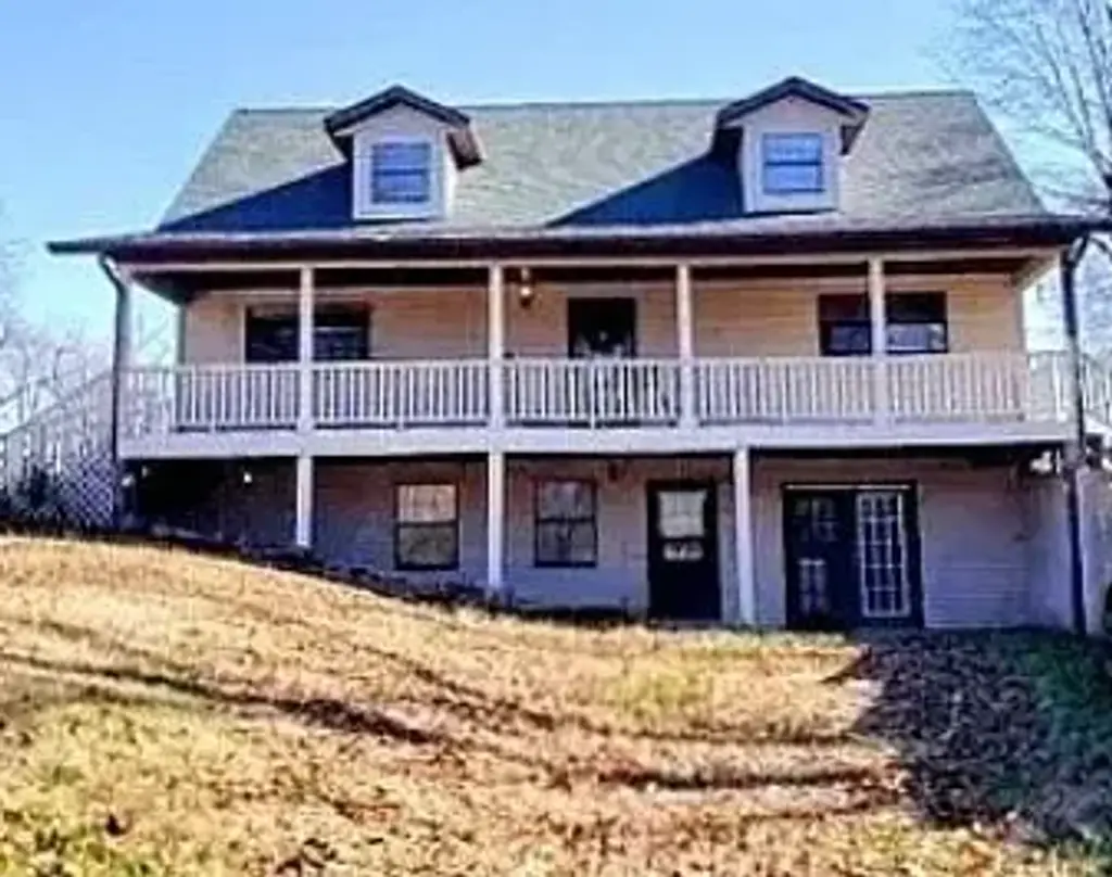 7366 Harmon Road, Harrison