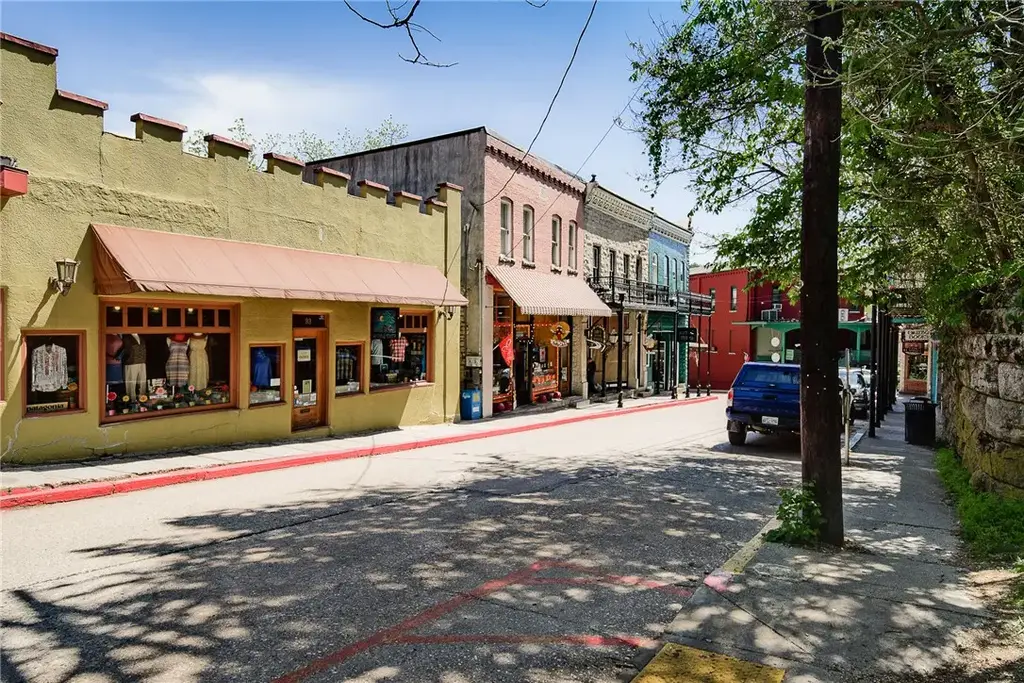 93 Spring Street, Eureka Springs