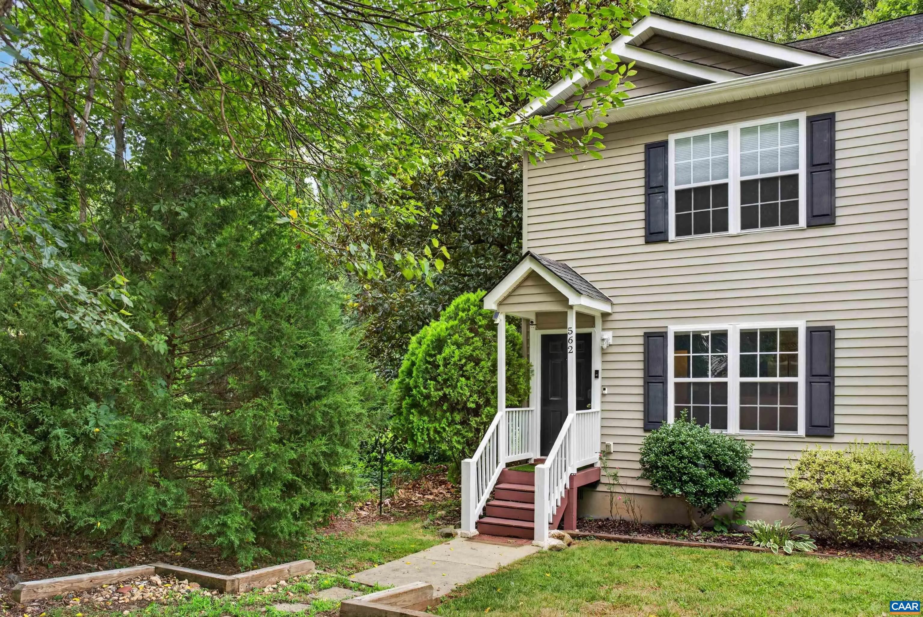 562 Cleveland Ave, Charlottesville