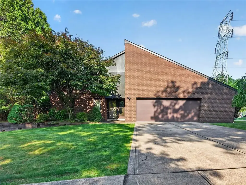 138 Monticello, Monroeville