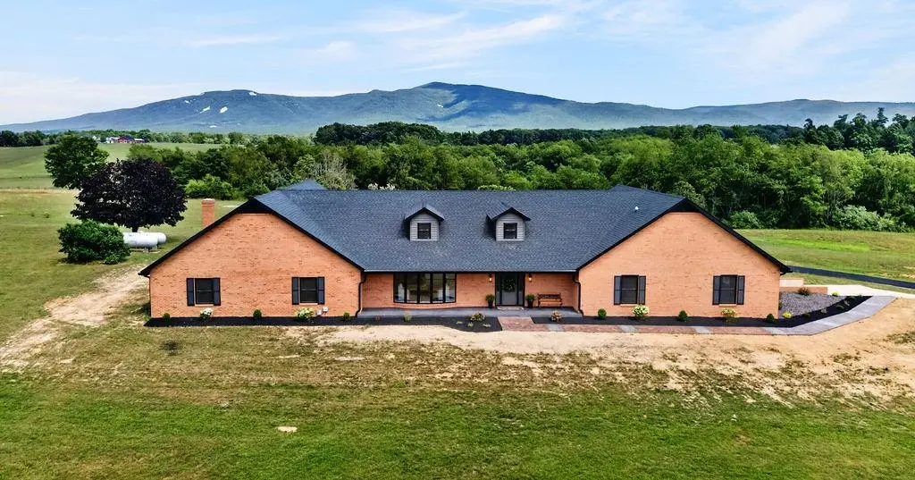 5348 Lee Jackson Hwy, Greenville