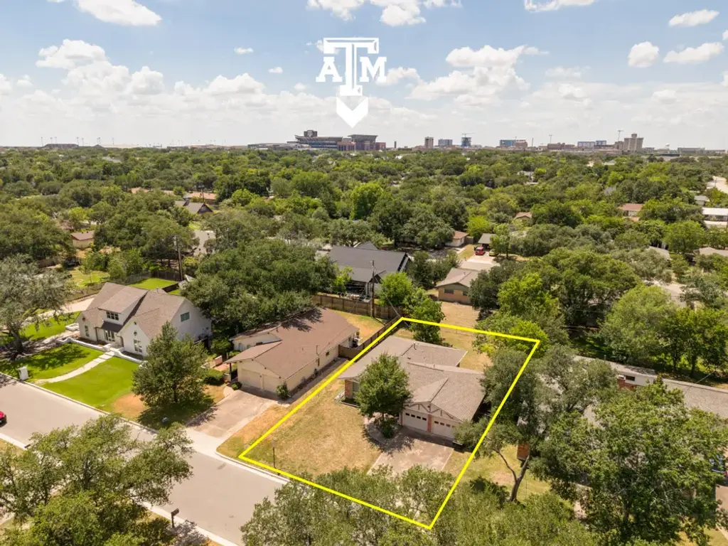 1201 Pershing Drive, College Station