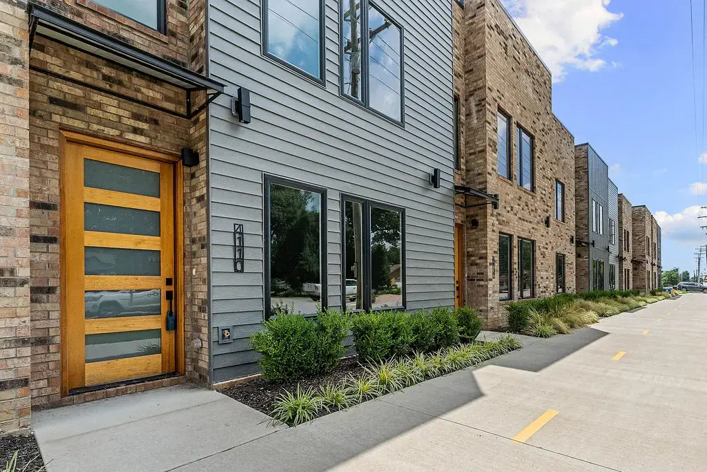4110 W Olive Street, Rogers