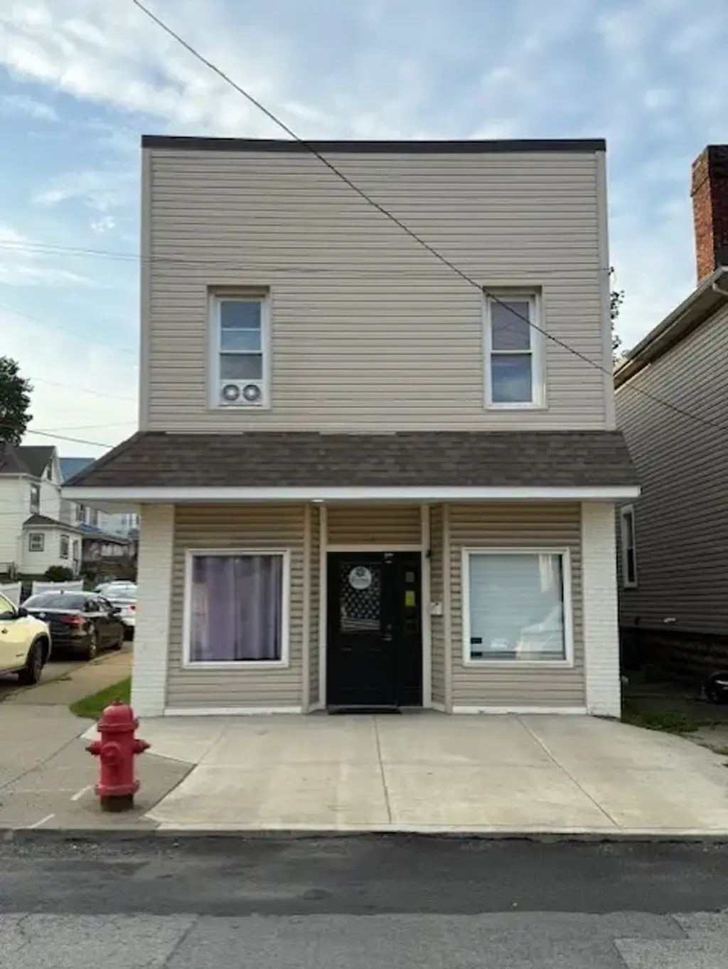 566 Brady Street, City of But NW