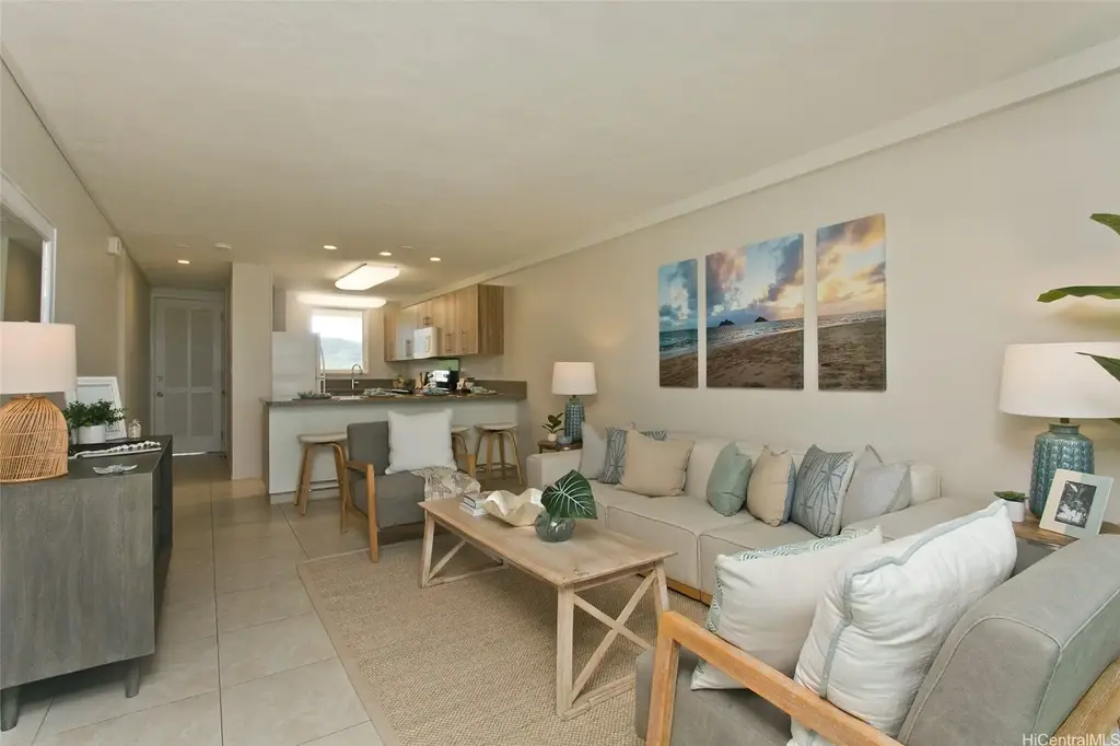 14 Aulike Street # 906, Kailua