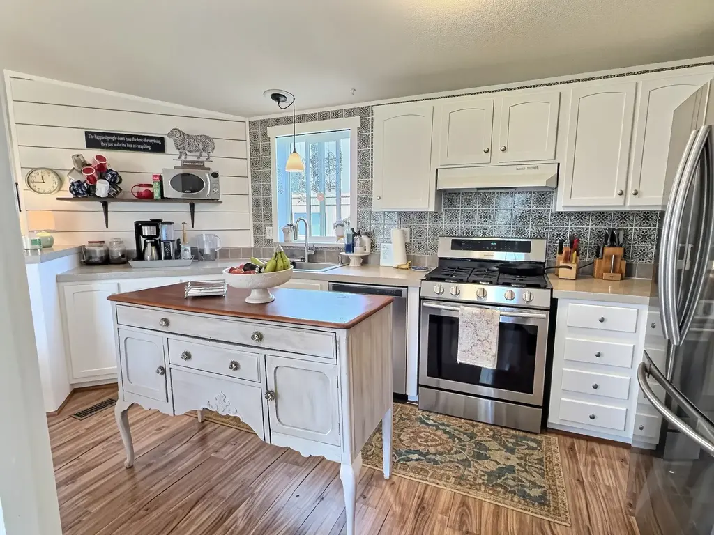 110 E Evergreen Drive, Kalispell